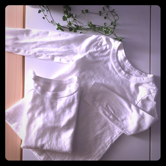 100% cotton white Tees set of 2